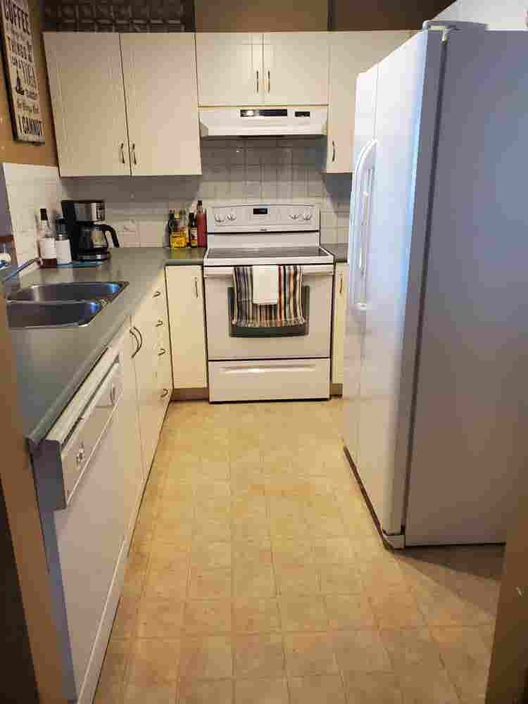 Quiet apartment close to transit