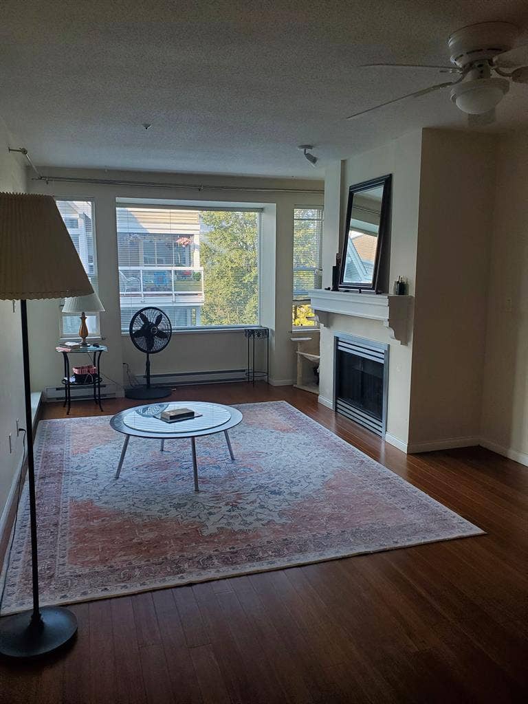 Quiet apartment close to transit