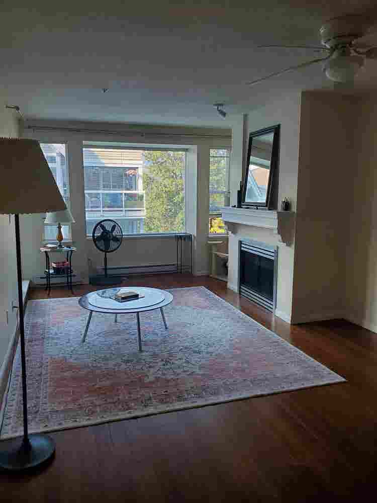 Quiet apartment close to transit