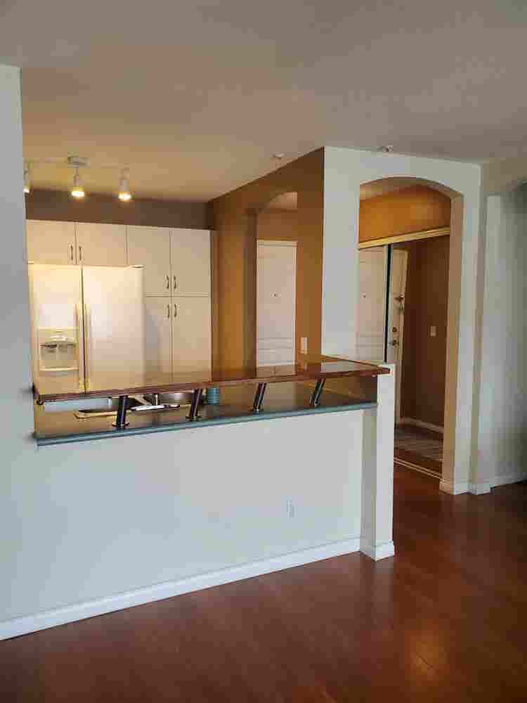 Quiet apartment close to transit