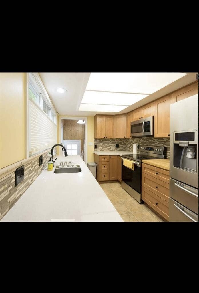 Room available in  bath