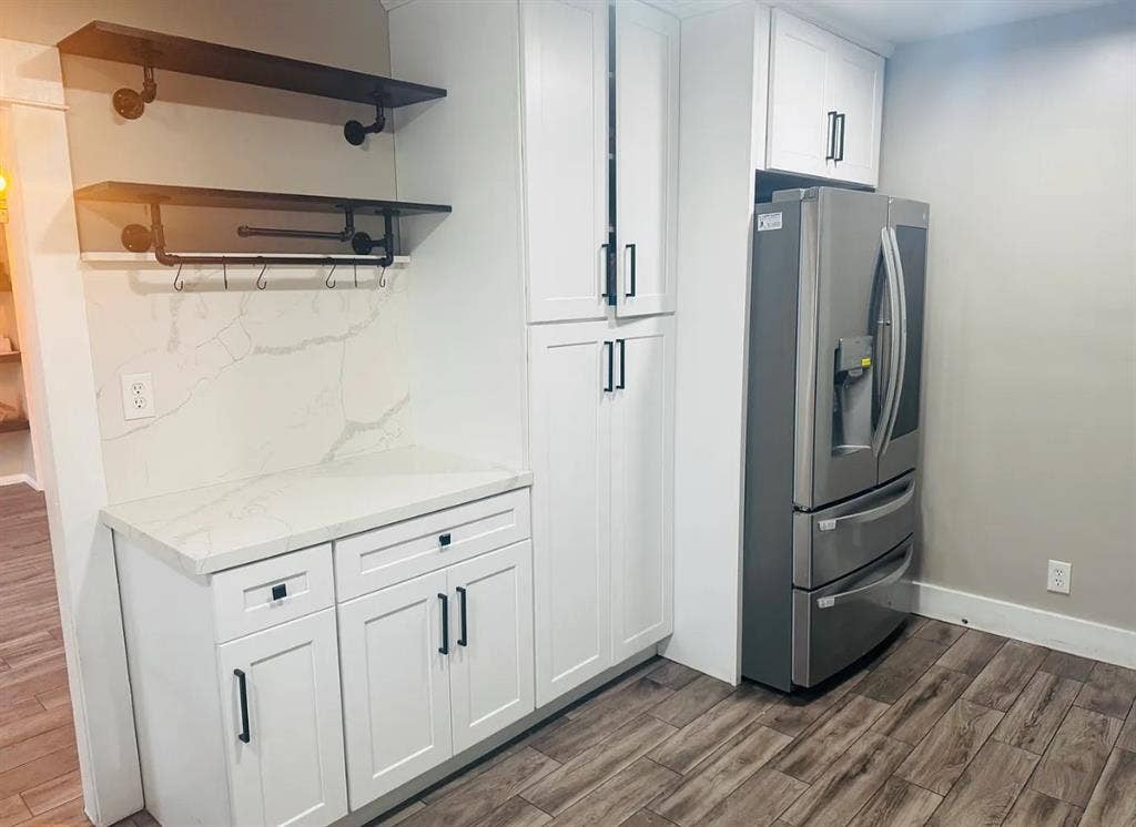 3 rooms available 3 rooms occupied