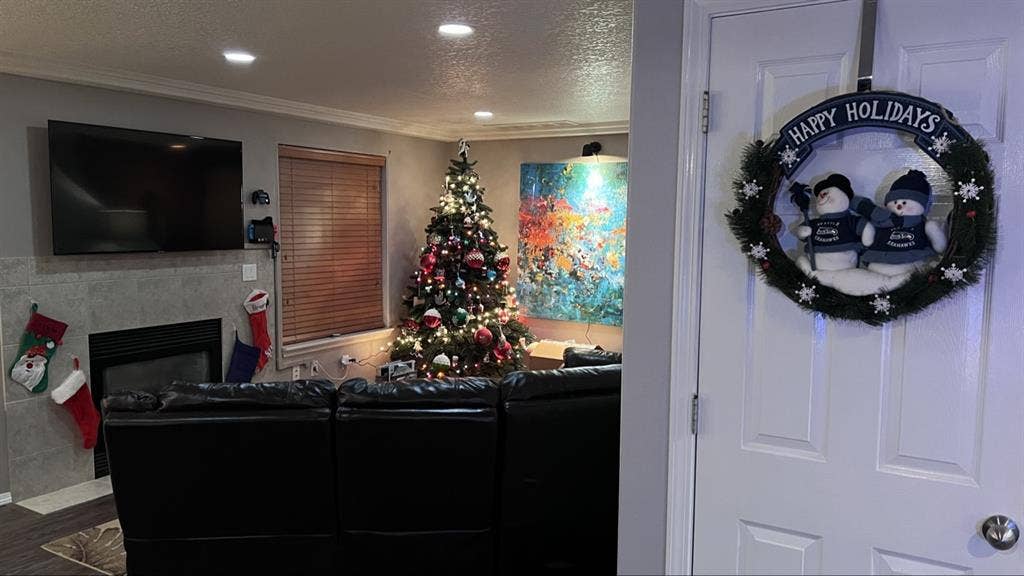 Tranquil, single family home room