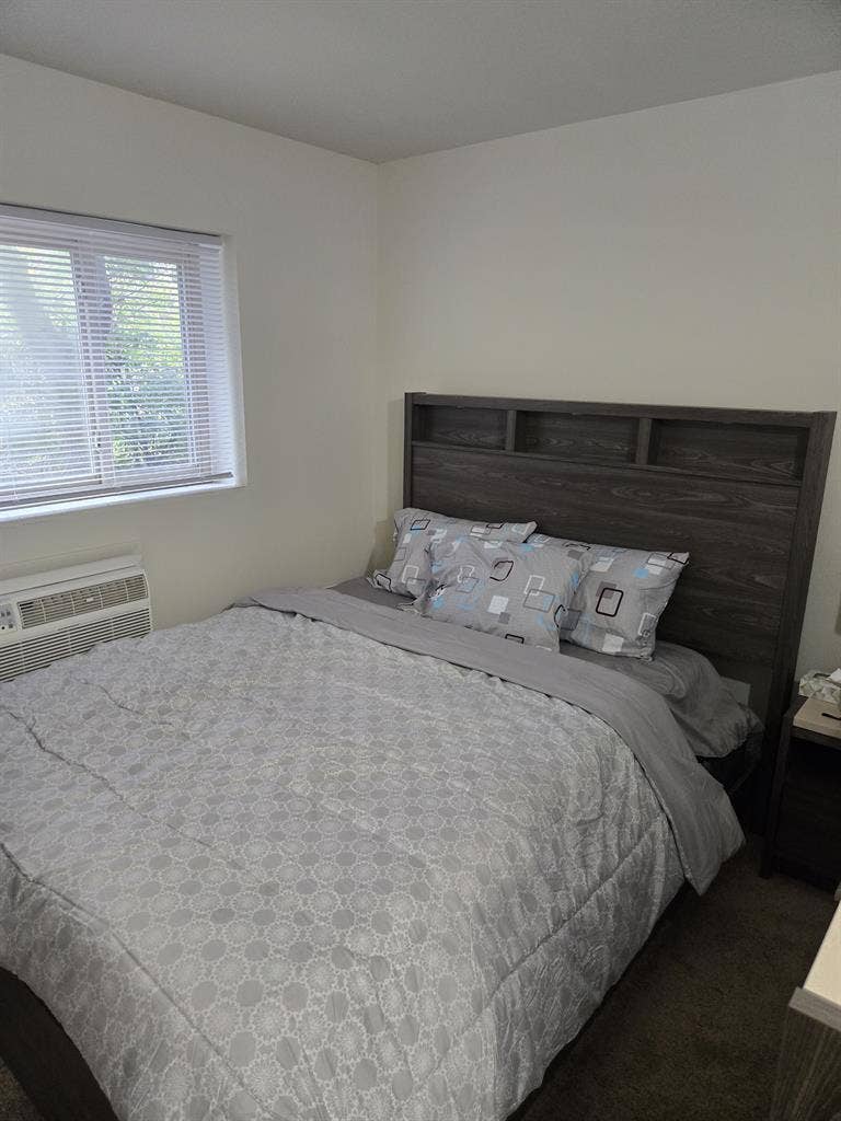 Have a furnished room available