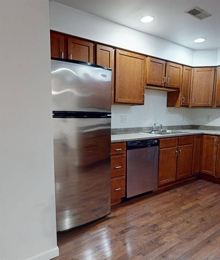 Sublet for spring semester!