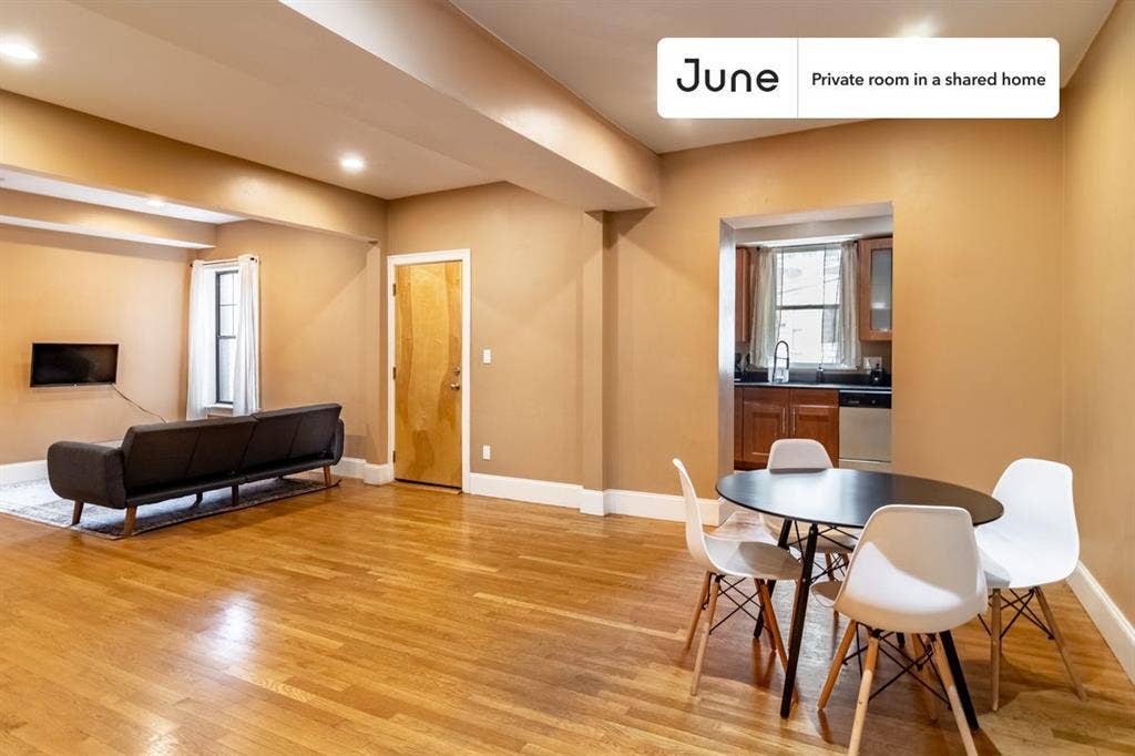 4 BR in Boston