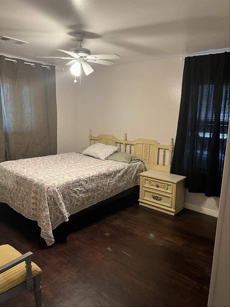 Room for rent in Houston
