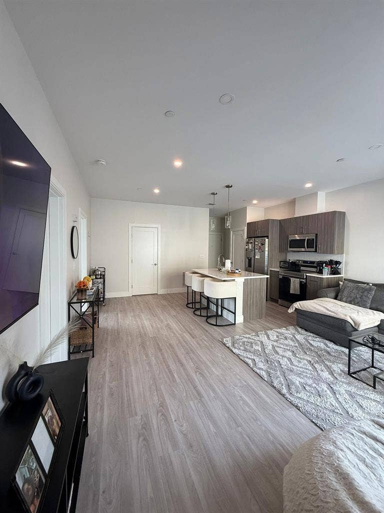 Room Available w/ Private Bathroom