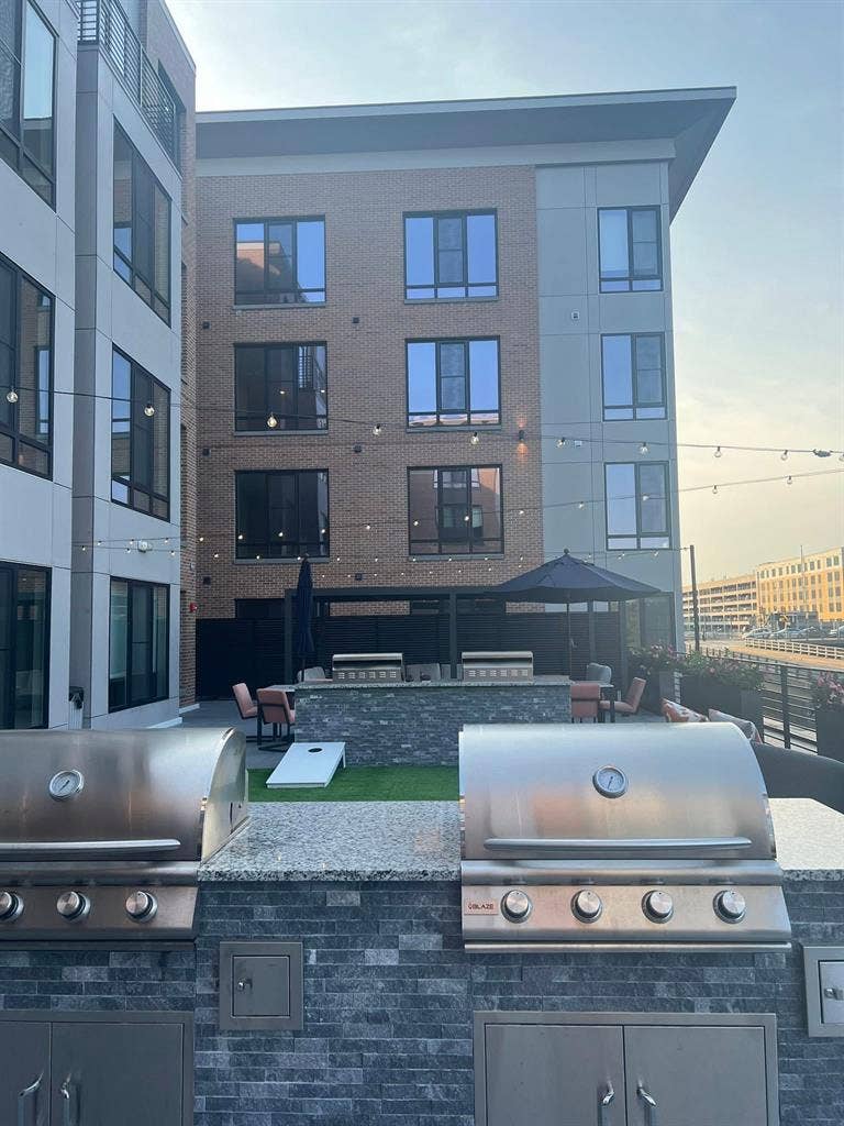 Room Available w/ Private Bathroom