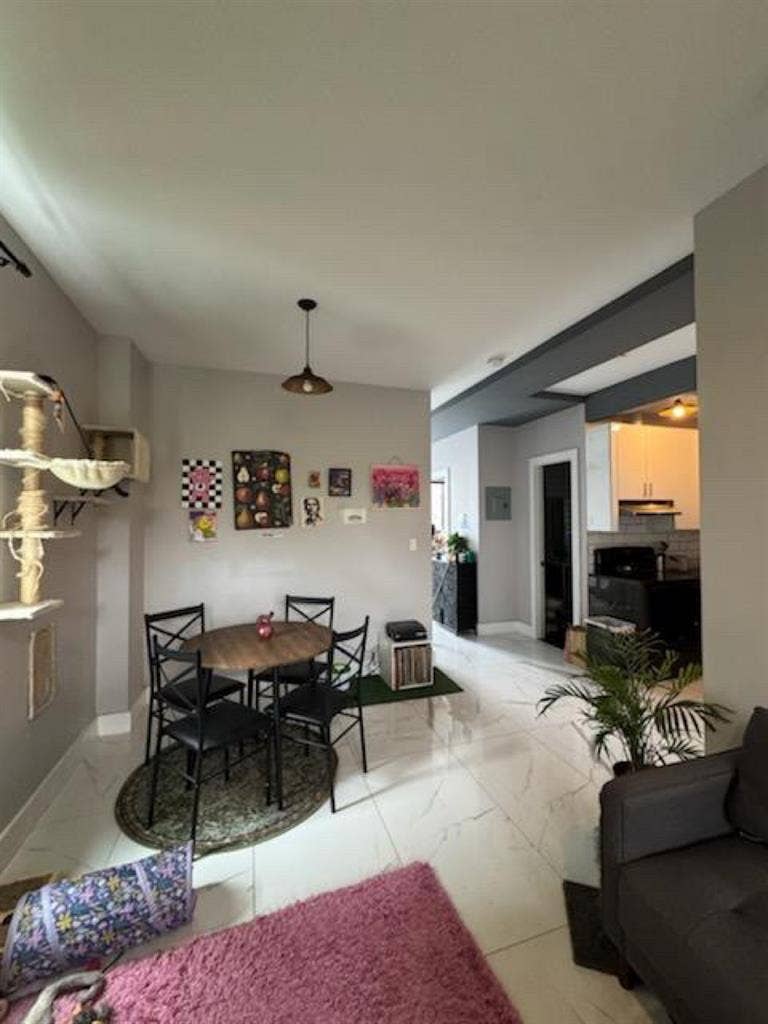 URGENT SUBLEASe/ Lease takeoverr