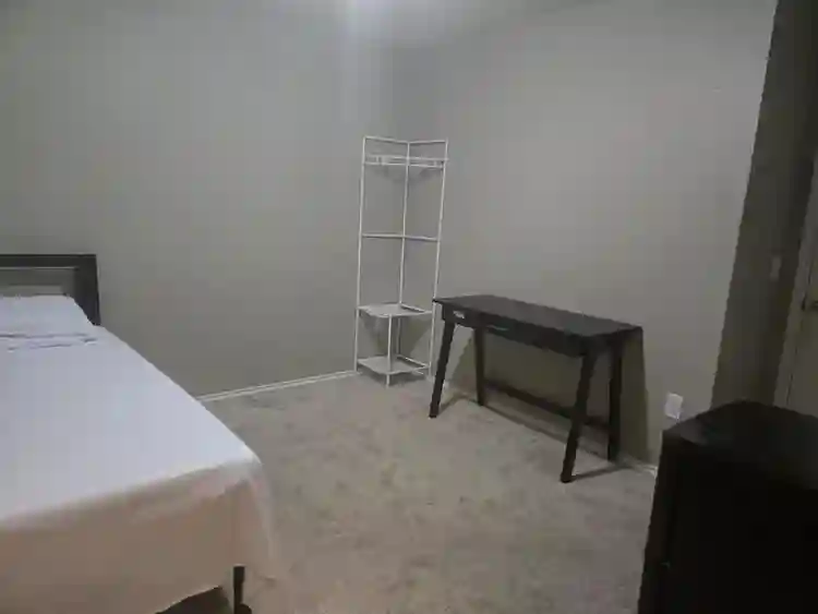 Room for rent in Buenaventura lakes