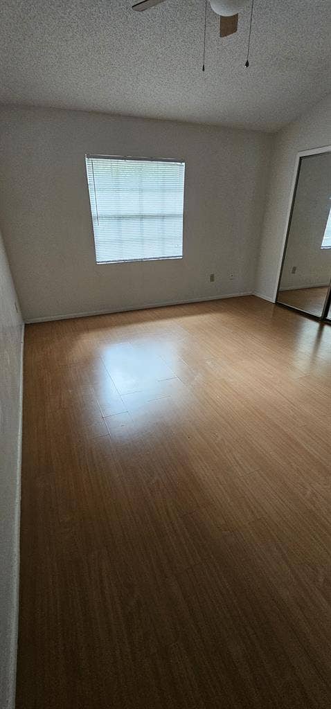 Master BR on quiet neighborhood.