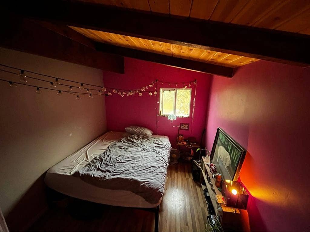 1 bedroom available on horse ranch!