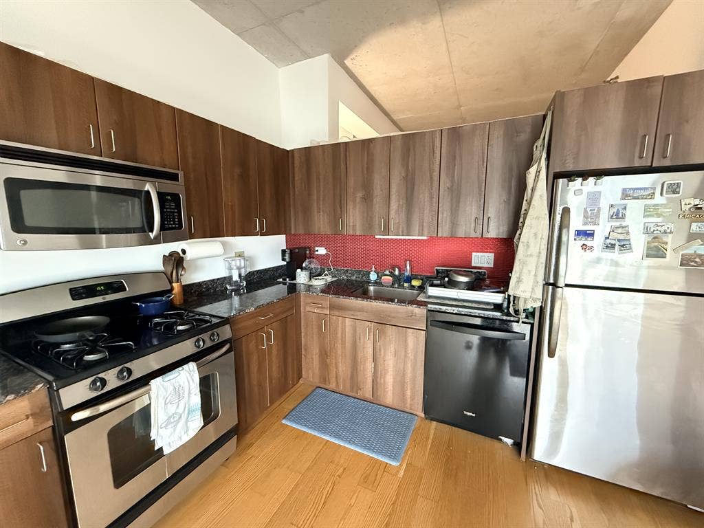 Looking for sublease.