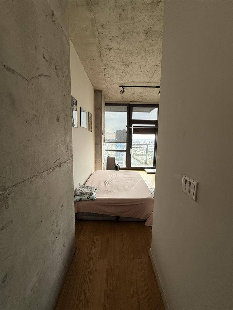 Looking for sublease.