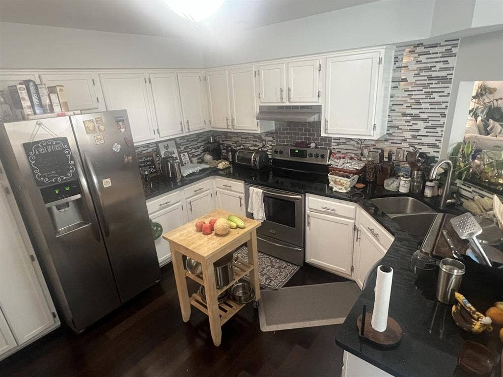 Furnished Room in Greenbrier