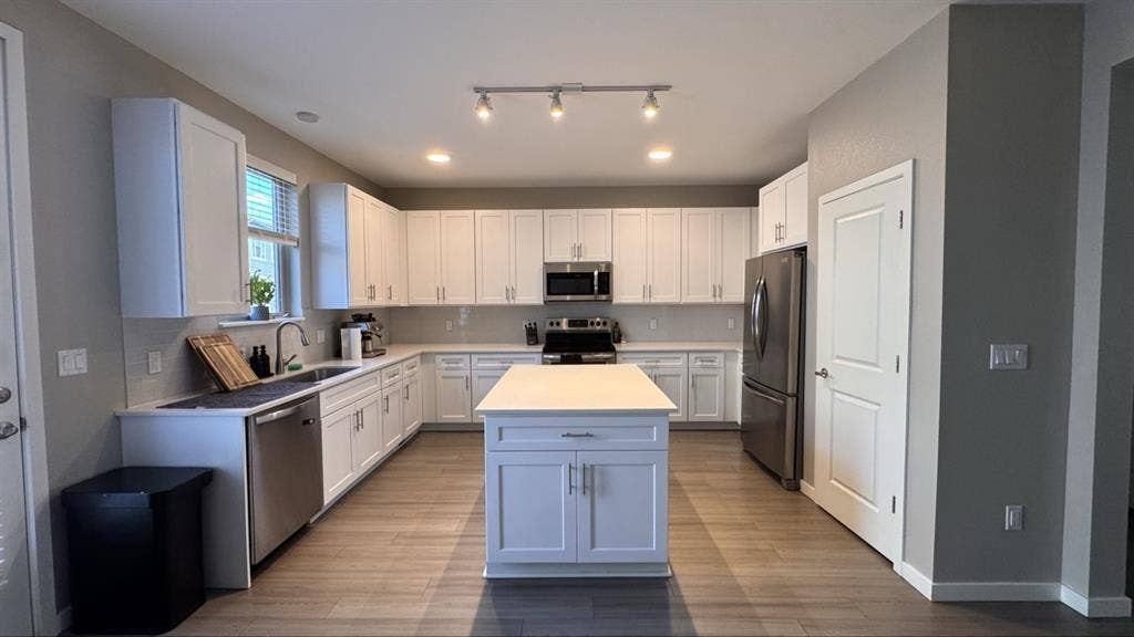 Room Near the Highline Canal