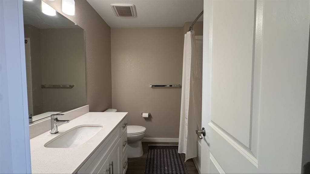 Room Near the Highline Canal