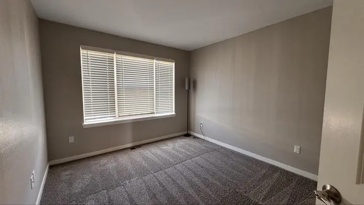 Room Near the Highline Canal