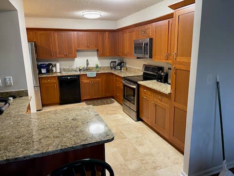 Room share available