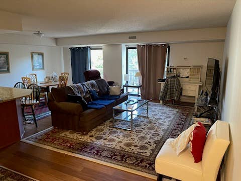 Room share available