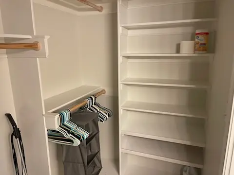 Room share available