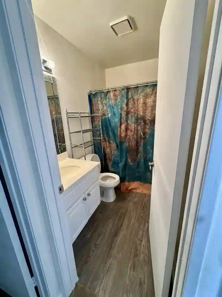 Private room and bathroom for rent
