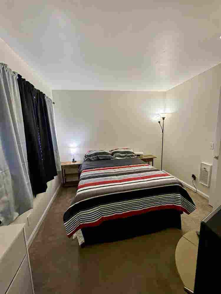 Private room and bathroom for rent