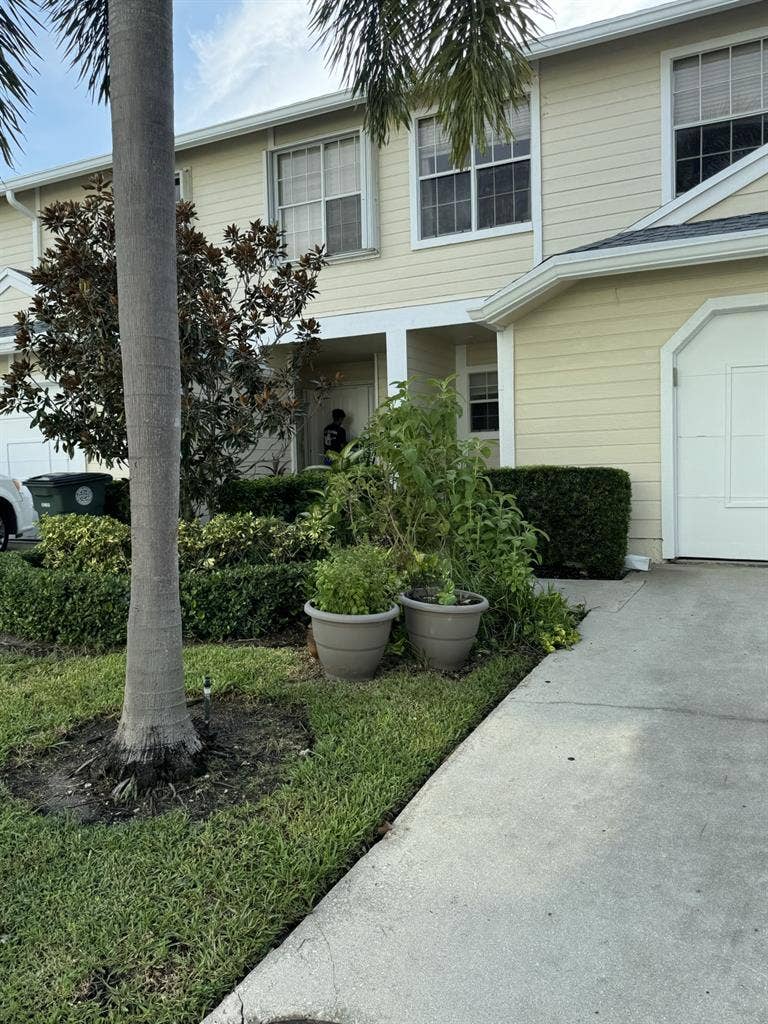 ROOM - с о п т а к т  in my PHOTOS