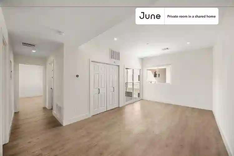 4 BR in Los Angeles