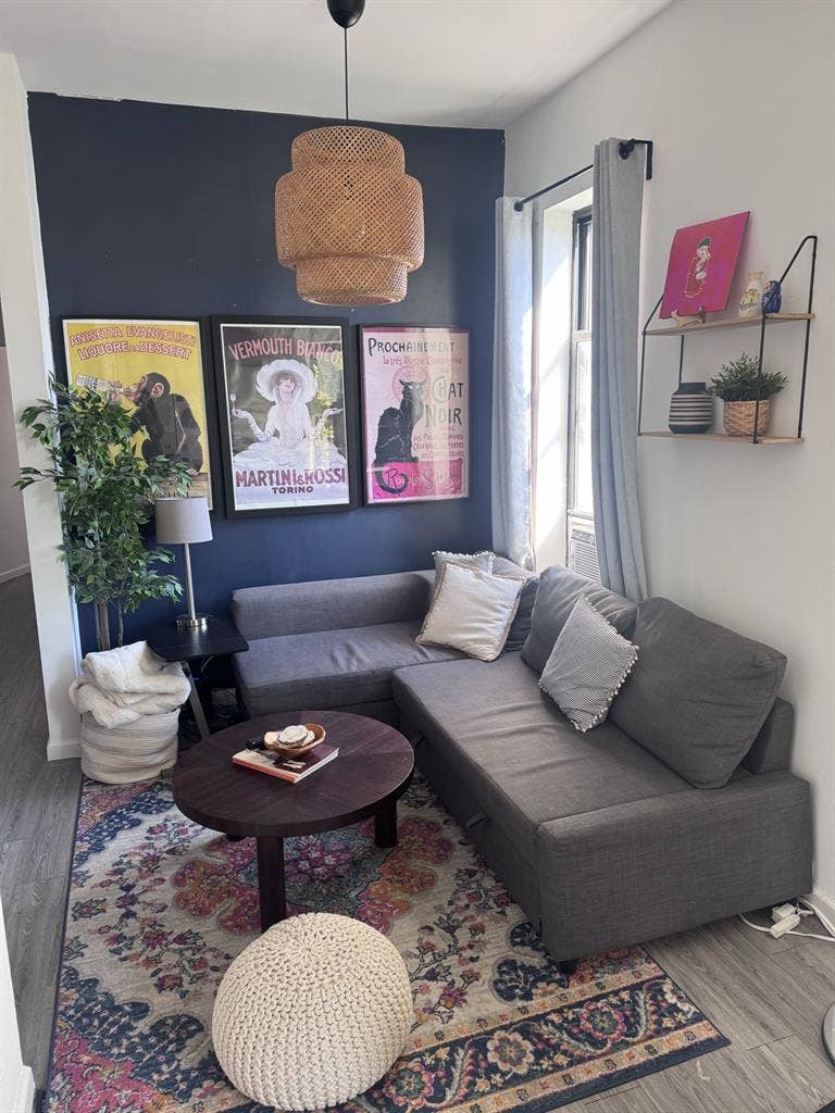 Sunlit Private Bedroom UWS