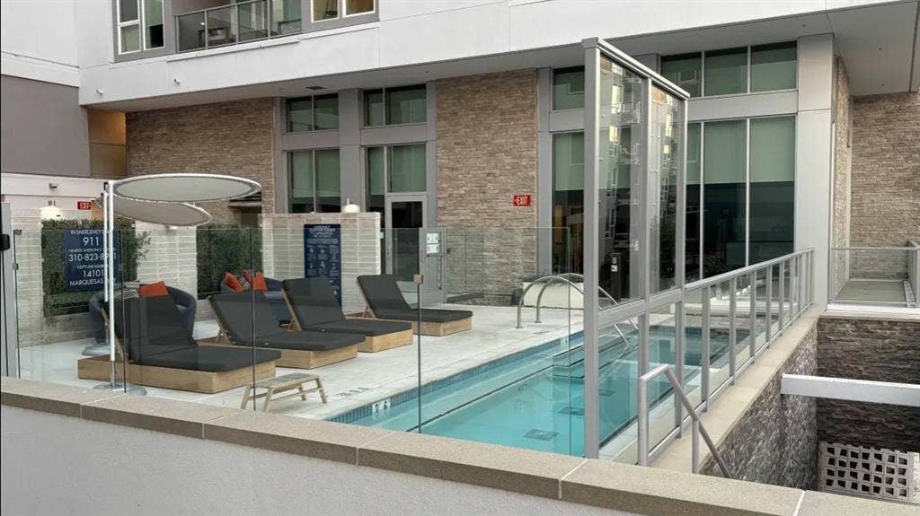 Marina del Rey -Available Jan 1st