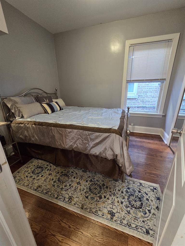 Clean Spacious Room Lovely Home