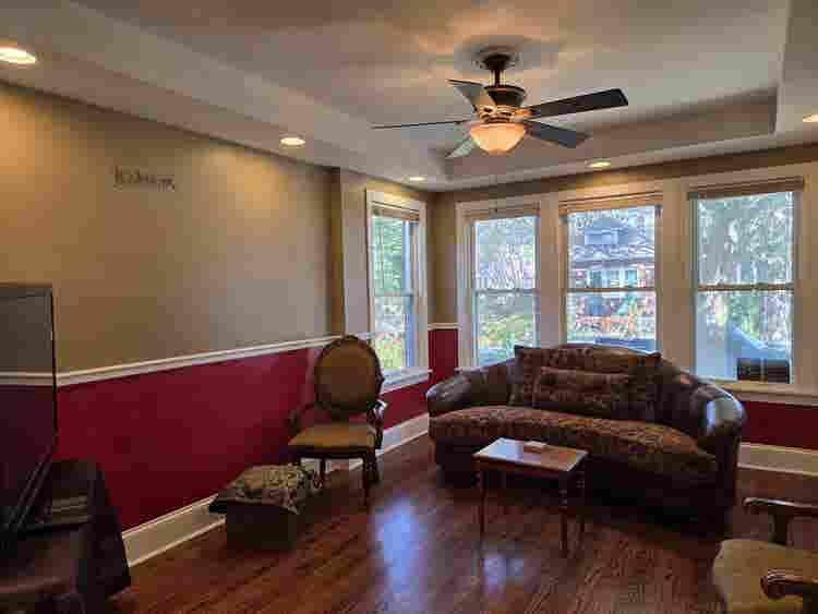 Clean Spacious Room Lovely Home