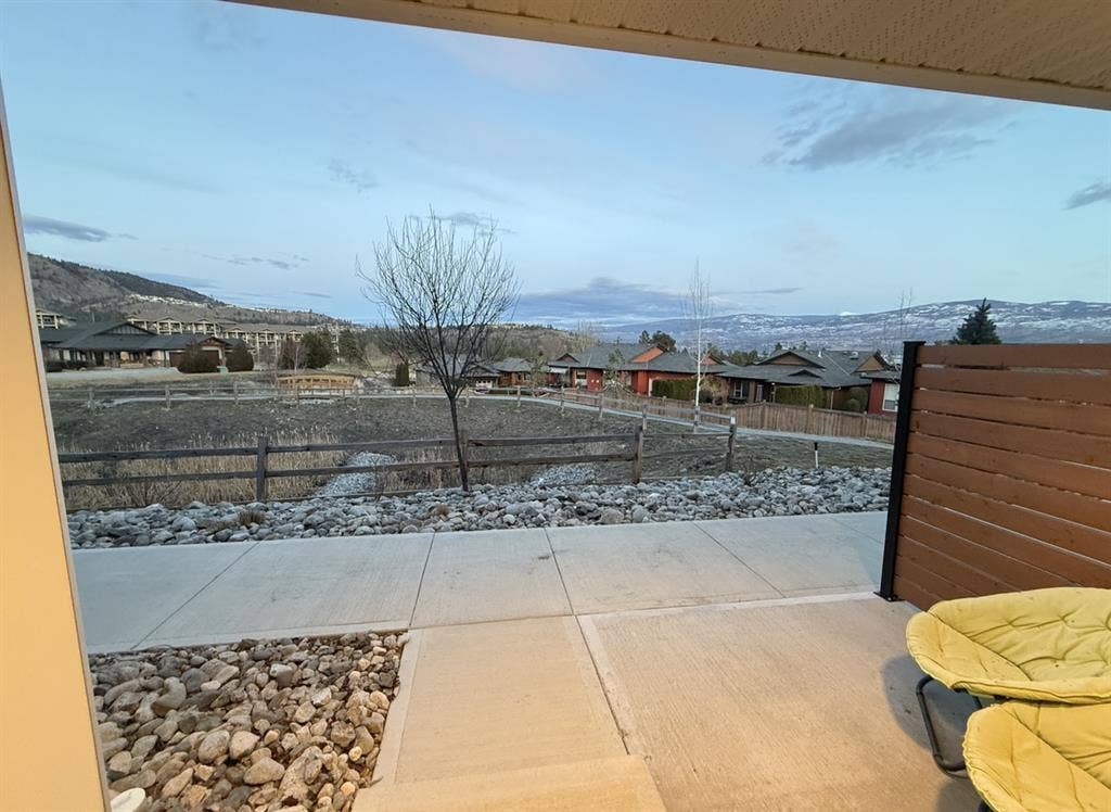 Private room for rent November 1st