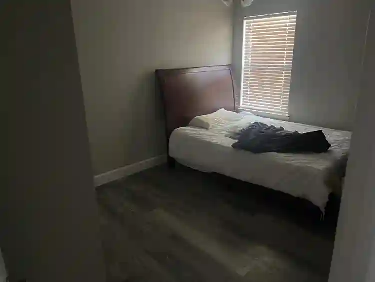 Bedroom rental