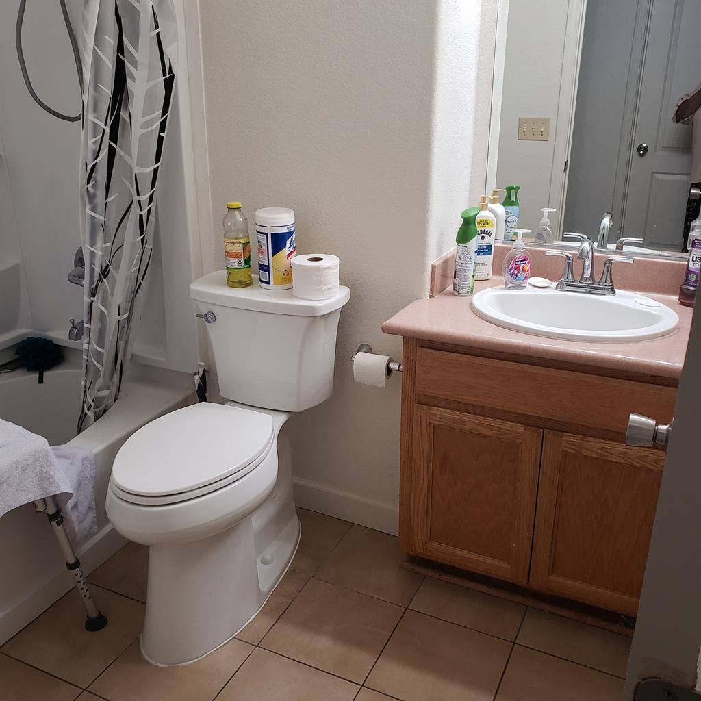 Home located on quiet cul-de-sac.