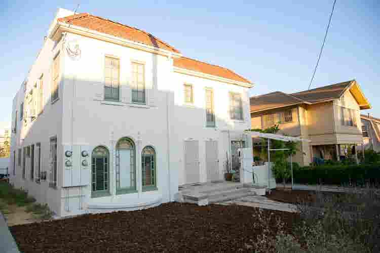 Creative 4plex | Room + Sauna