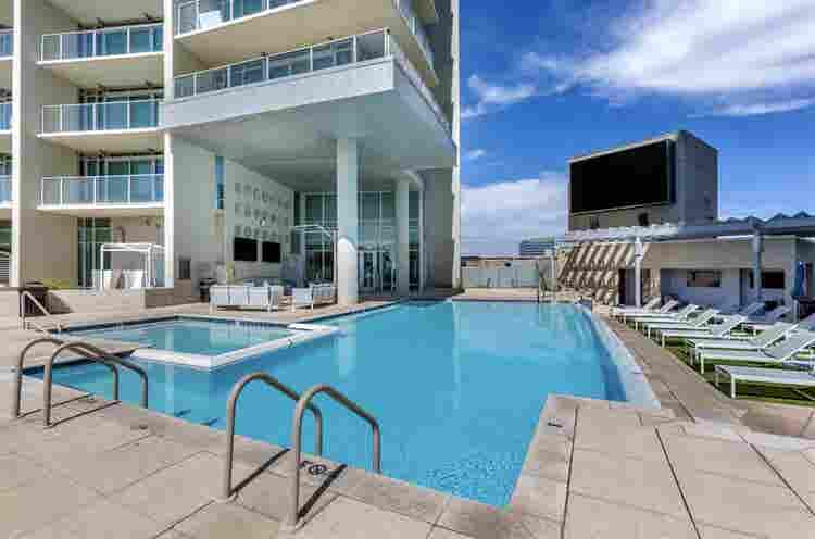 High-rise apartment on Mill Ave