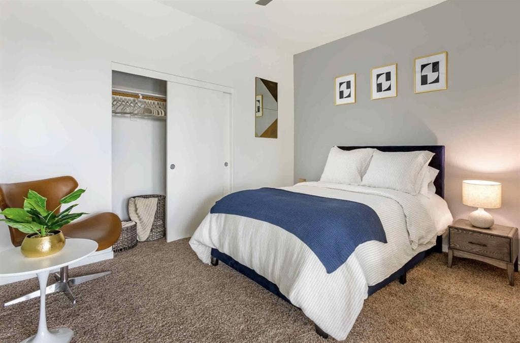 High-rise apartment on Mill Ave