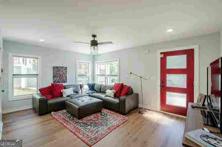 Beautiful renovated BTH oasis