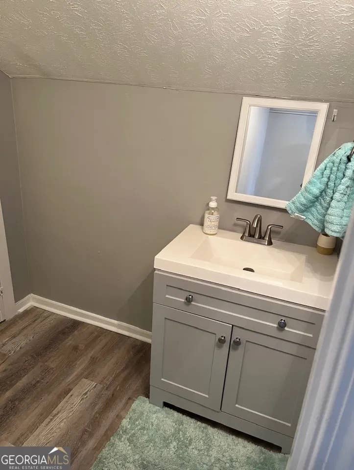 2 BR in Douglasville