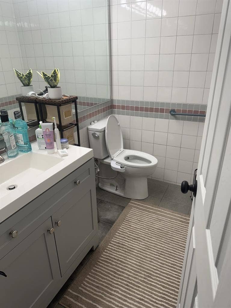 Room for rent in charming home