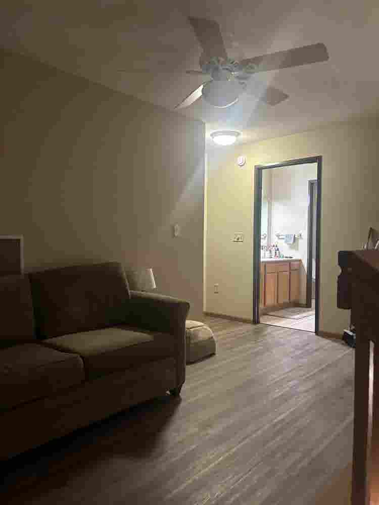 1 room Sublease for Spring
