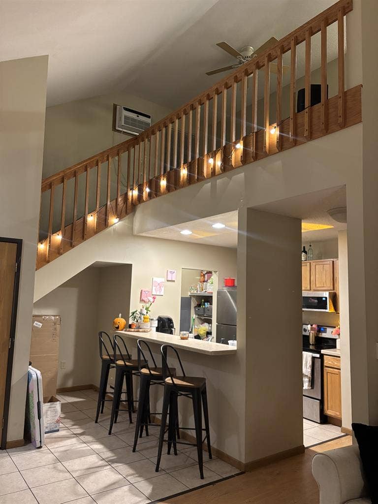 1 room Sublease for Spring