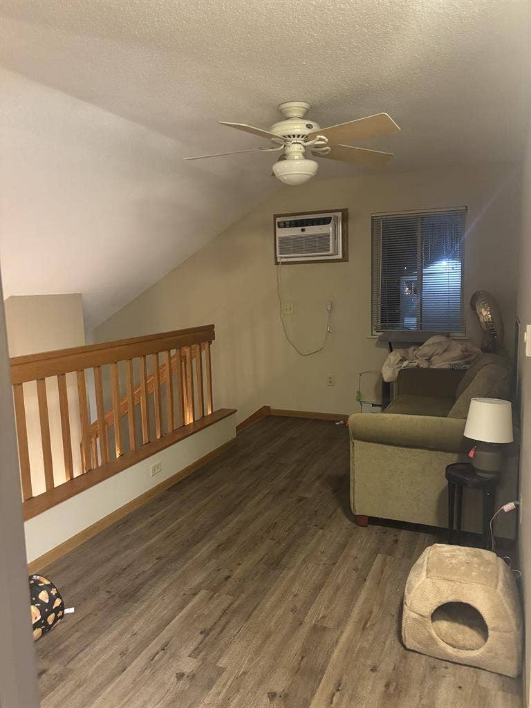1 room Sublease for Spring