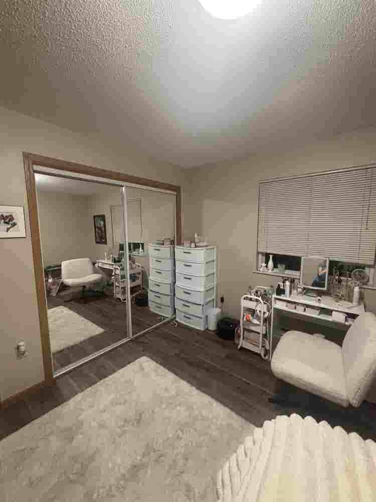 1 room Sublease for Spring