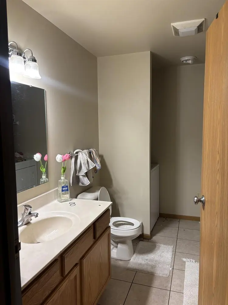 1 room Sublease for Spring