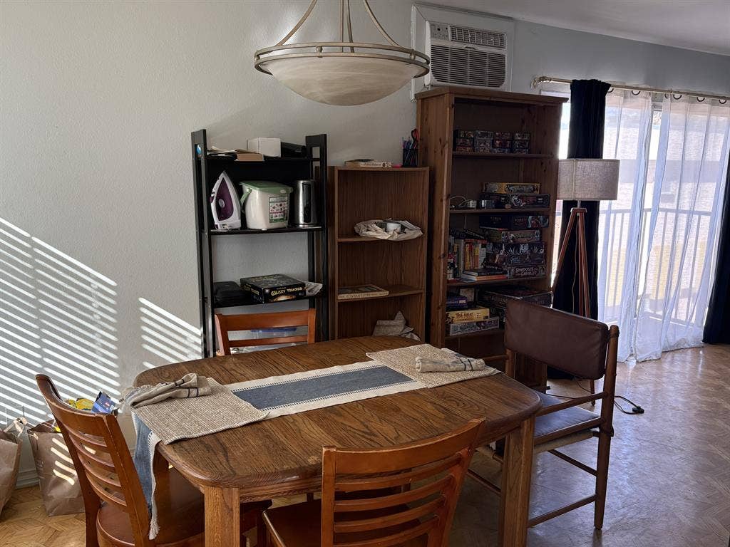 Looking for Roommate in Los Feliz!