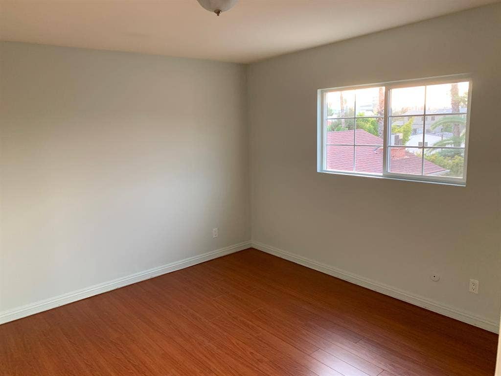 Looking for Roommate in Los Feliz!